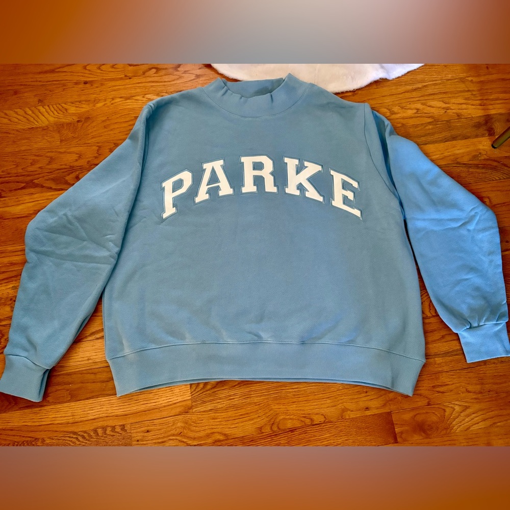 Parke Varsity Mockneck L/XL sweatshirt Sky Blue NWT!!